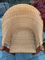 Mooi rieten stoeltje, zgan., Ophalen, Zo goed als nieuw, Bruin, Eén