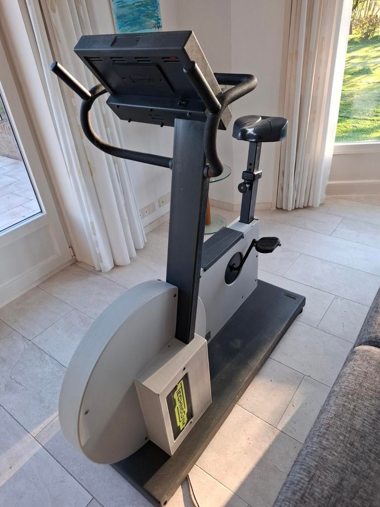 Technogym Bikerace professionele fitness-fiets, Ophalen of Verzenden, Gebruikt, Hometrainer