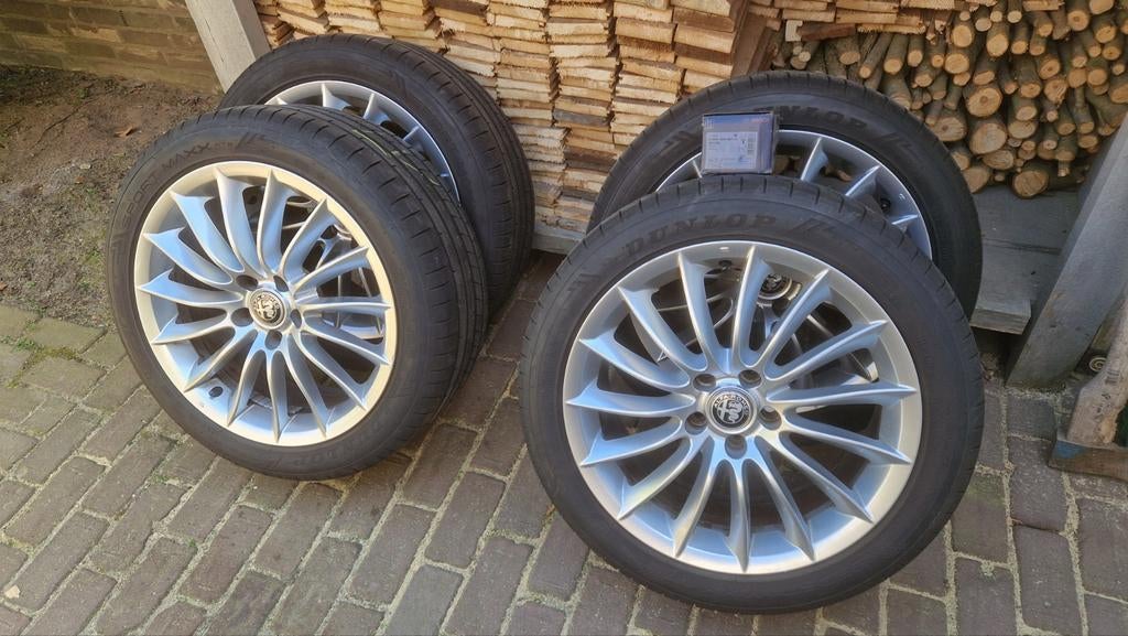 PRIJS (vast) verlaagd! 18 inch Turbina met min 5 mm profiel, Auto-onderdelen, Banden en Velgen, 18 inch, Ophalen of Verzenden