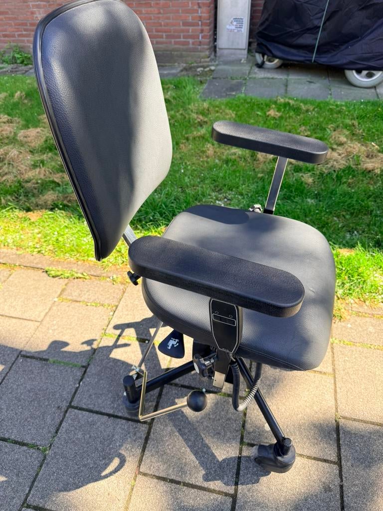 Elektrische Trippelstoel Medross MondoMax 160kg zonder lader, Diversen, Ophalen of Verzenden, Zo goed als nieuw