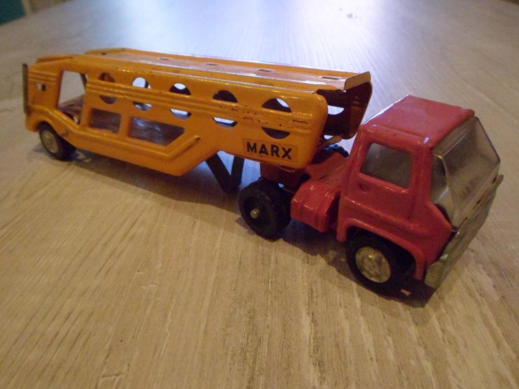 Marx - Autotransporter Truck [rose/oranje] 1/60, Hobby en Vrije tijd, Ophalen of Verzenden, Gebruikt, Bus of Vrachtwagen