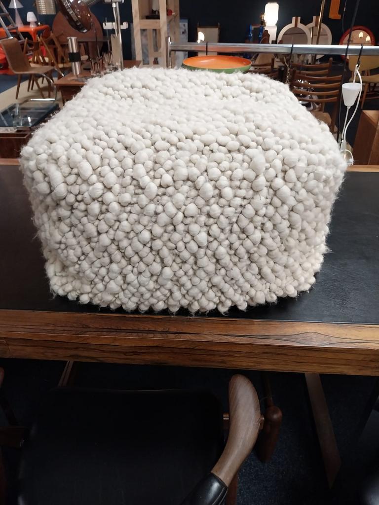 Eichholtz 100% wol bubble poef., Huis en Inrichting, Ophalen, Zo goed als nieuw, Rond