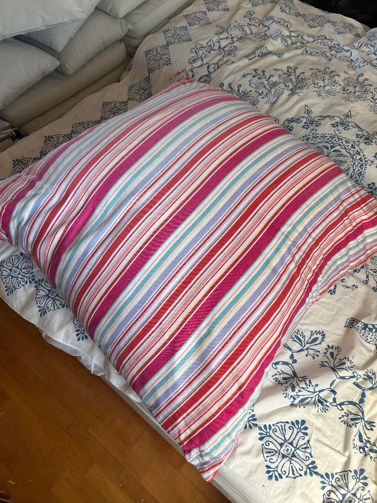 Groot zitkussen, Ophalen, Zo goed als nieuw, Overige kleuren, Zitzak