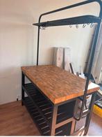 IKEA VADHOLMA keukeneiland met rek en 2 barkrukken, Ophalen, 100 tot 150 cm, Overige kleuren, Zo goed als nieuw