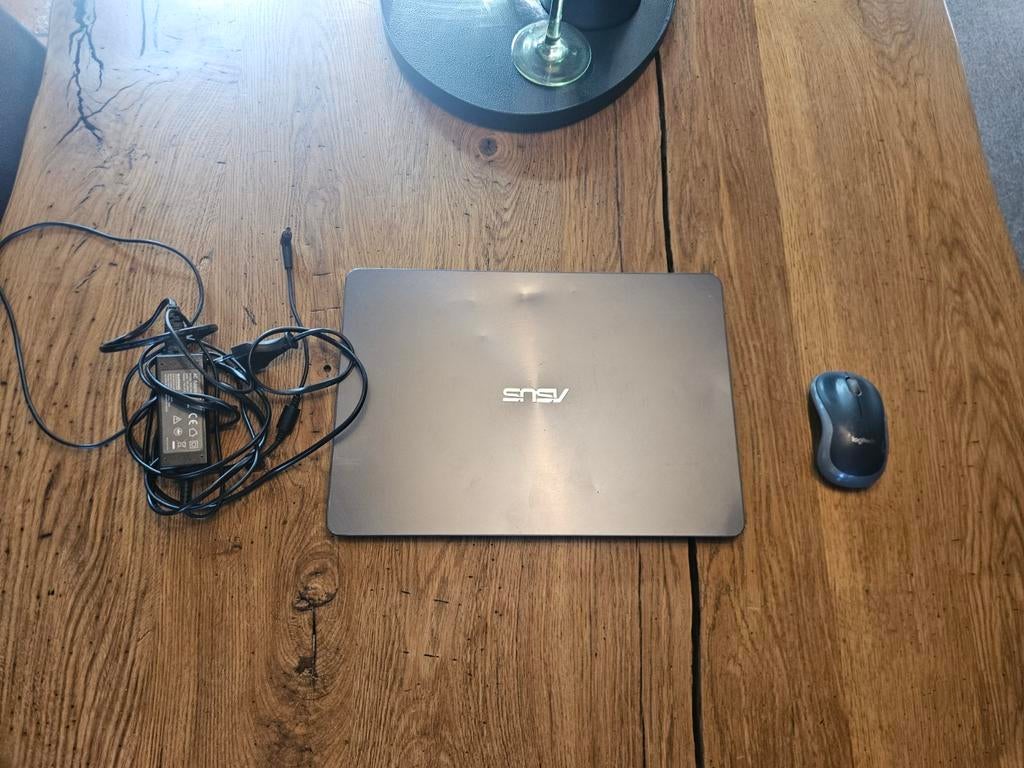 ASUS Laptop - Goede staat met muis en oplader, Computers en Software, Windows Laptops, Ophalen, Gebruikt, 2 tot 3 Ghz, 13 inch