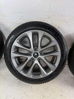 Originele Renault Megane velgen 17" 5x114.3 winterset, Auto-onderdelen, Banden en Velgen, Niet ingevuld, Gebruikt, Banden en Velgen
