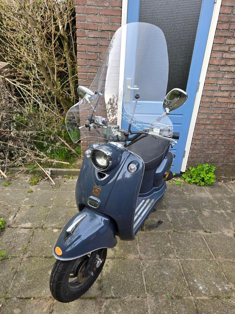 Goedkope scooter voor de handige Harry!, Ophalen, Gebruikt, Overige typen, Overige merken