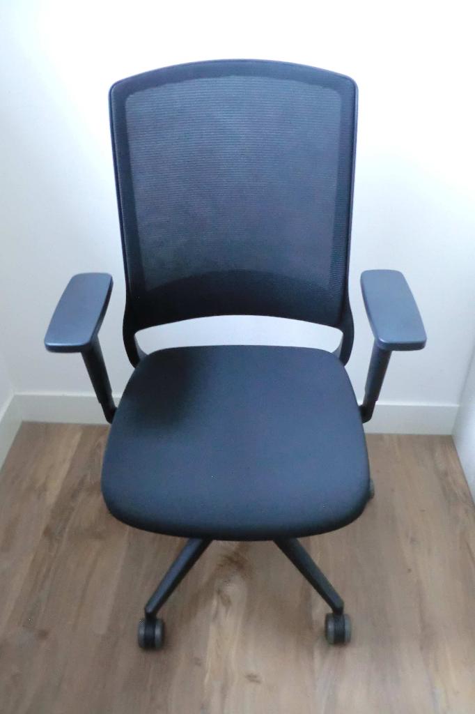 Bureaustoel Gispen Zinn, in goede staat!, Huis en Inrichting, Bureaustoelen, Ophalen, Zwart, Zo goed als nieuw, Bureaustoel