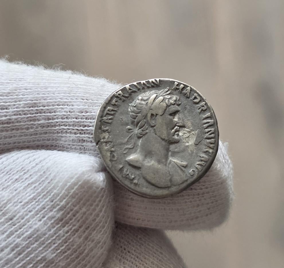 Romeinse munt zilveren Denarius Hadrian, Postzegels en Munten, Munten | Europa | Niet-Euromunten, Ophalen of Verzenden, Overige landen