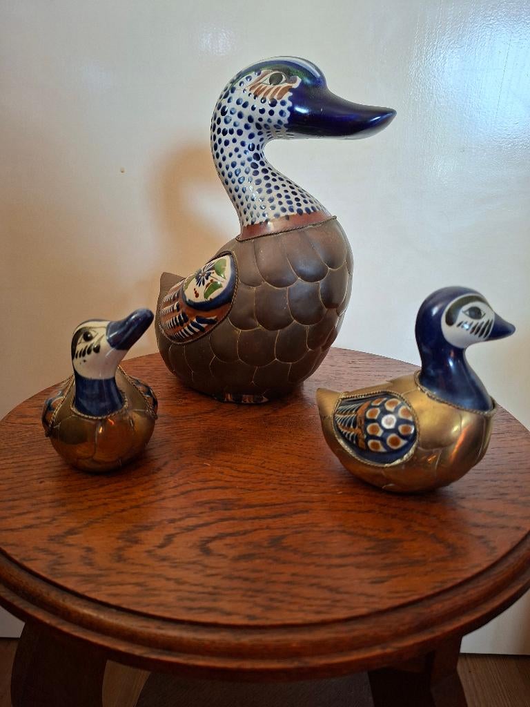 Set van 3 eenden van keramiek en koper, Verzamelen, Beelden en Beeldjes, Ophalen, Zo goed als nieuw, Dier