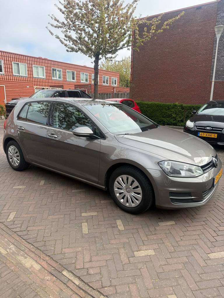 Volkswagen Golf 1.2 TSI 77KW 5D 2014 Grijs, Auto's, Volkswagen, Particulier, Golf, Benzine, A, Hatchback, Handgeschakeld, Origineel Nederlands