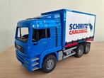Bruder MAN TG410A met Schmitz Cargobull afzetbak en kooiaap, Ophalen of Verzenden, Zo goed als nieuw