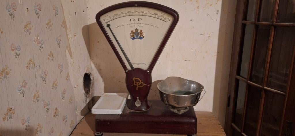 Antieke DéPa weegschaal., Ophalen