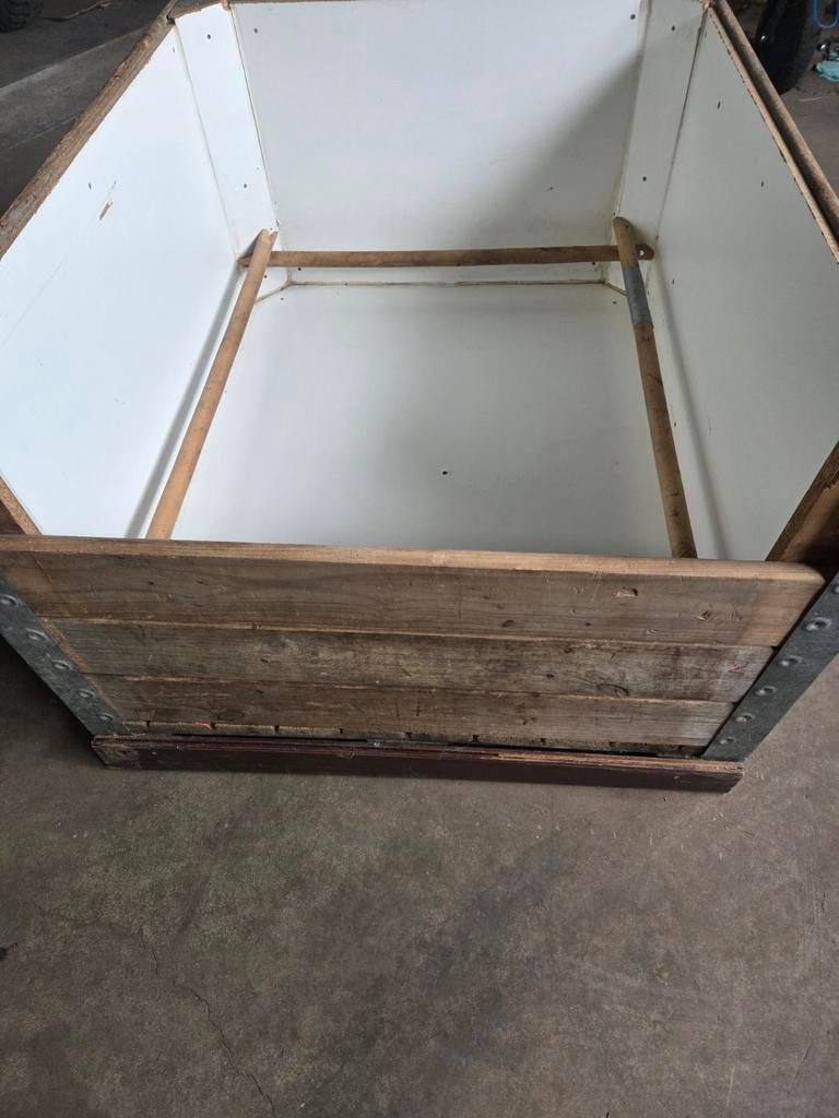 Werpkist honden, Ophalen, Zo goed als nieuw