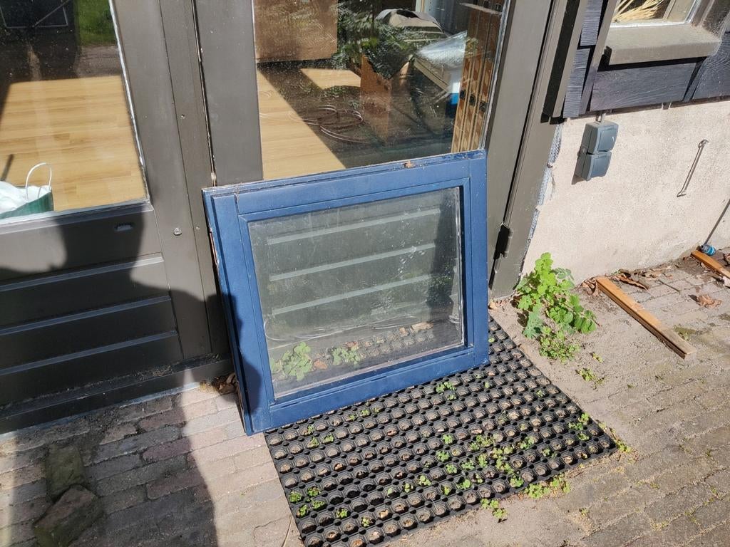 Drie hardhouten ramen dubbelglas, Doe-het-zelf en Verbouw, Glas en Ramen, Ophalen, Minder dan 80 cm, Gevelraam of Ruit, Dubbelglas