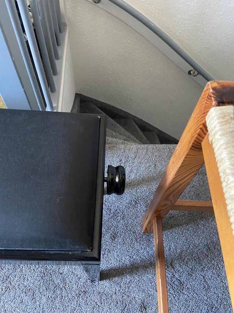 Piano kruk in hoogte verstelbaar, Ophalen, In hoogte verstelbaar, Zo goed als nieuw, Staal