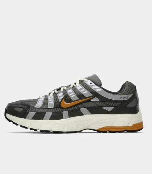 Nike P-6000 ‘Black Sequoia Ochre’ - maat 42, Product.Safety.ENEA@nike.com, Zwart, Nike, Nieuw