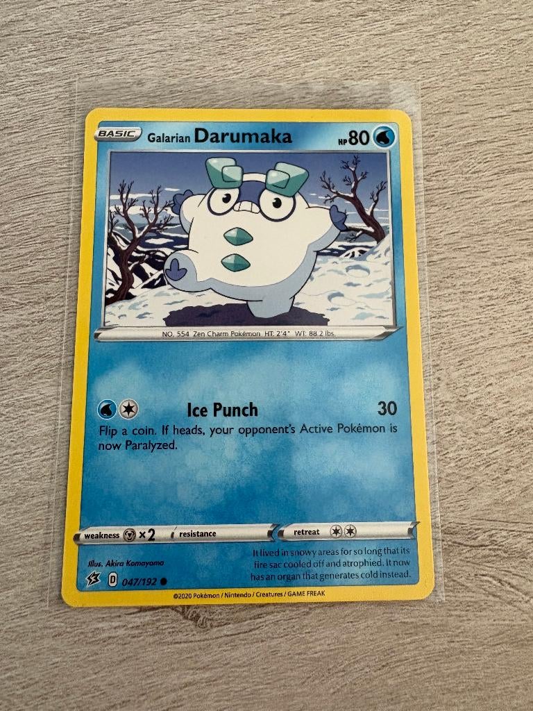 Galarian Darumaka 047/192 Rebel Clash - Pokémon Kaart, Ophalen of Verzenden, Nieuw, Losse kaart
