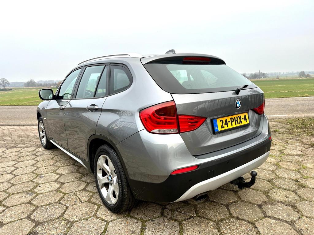 BMW X1 18i SDrive Executive NAP 5D NAVI SCHERM TREKHAAK AIRC, Auto's, BMW, Euro 5, Achterwielaandrijving, 1995 cc, 4 cilinders