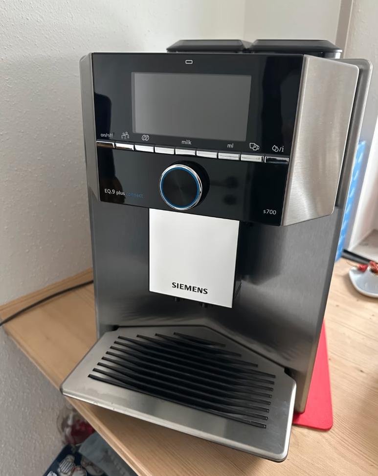 Siemens  koffiemachine EQ.9 s700  + extra accessoires, 10 kopjes of meer, Ophalen of Verzenden, Zo goed als nieuw, Koffiemachine