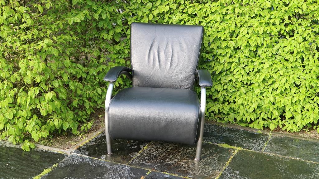Molinari Accademia zwart leren fauteuil., Ophalen, Zo goed als nieuw, Design fauteuil, 50 tot 75 cm