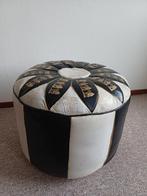 Leren poef, voetenbank jaren 70, zwart/wit/goud, Minder dan 50 cm, Gebruikt, Ophalen of Verzenden, Seventies