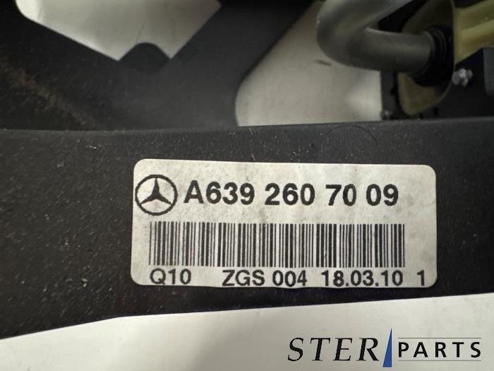 Versnellingspook van een Mercedes Vito, Auto-onderdelen, Interieur en Bekleding, Gebruikt, -, Ophalen of Verzenden, -
