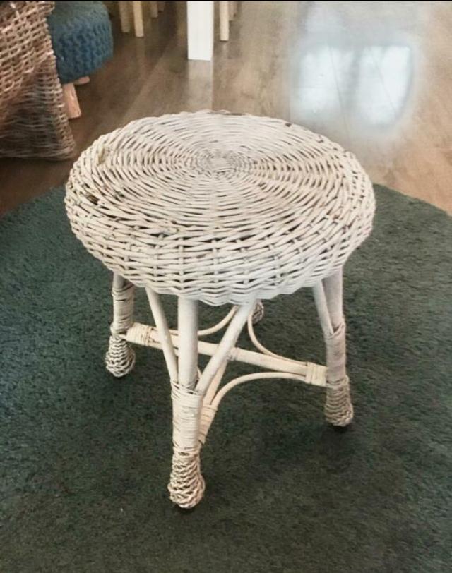 Retro Rieten Krukje €10,-, Huis en Inrichting, Ophalen, Gebruikt, Overige materialen