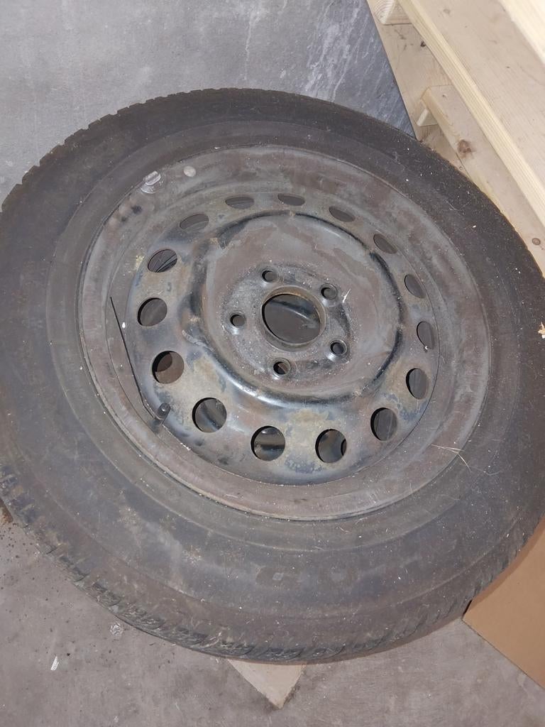 4 velgen met band voor Hyundai i30, Kia Ceed ea 195 65 r15, Auto-onderdelen, Banden en Velgen, Ophalen, 15 inch, Banden en Velgen