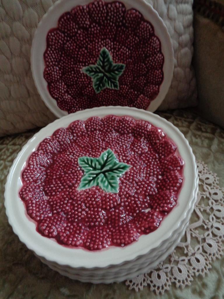 6 Majolica / Barbotine Fruit Borden uit Portugal **Mimosa**, Antiek en Kunst, Antiek | Servies los, Ophalen of Verzenden