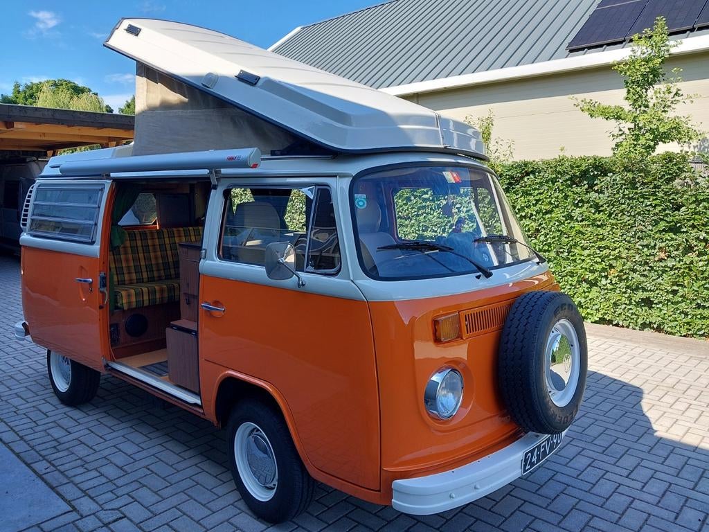 Volkswagen T2 Westfalia camper  Orgineel nederlands geleverd, Auto's, Achterwielaandrijving, 1770 cc, Dakrails, Bruin