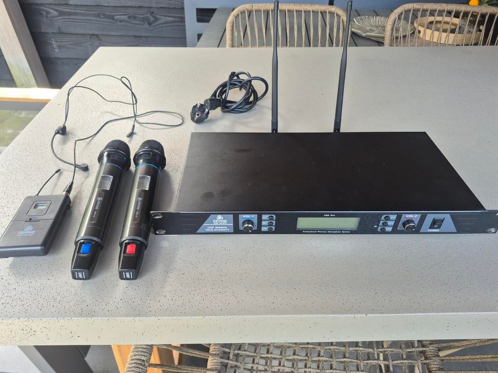 Devine WMD 168 draadloos microfoonsysteem, Muziek en Instrumenten, Microfoons, Ophalen of Verzenden, Zo goed als nieuw, Zangmicrofoon
