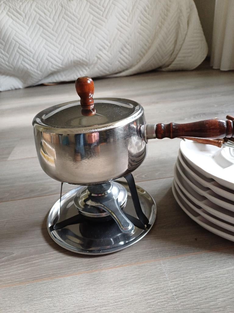 Fondue pan met borden, Ophalen, Zo goed als nieuw, Brander, Fondueset