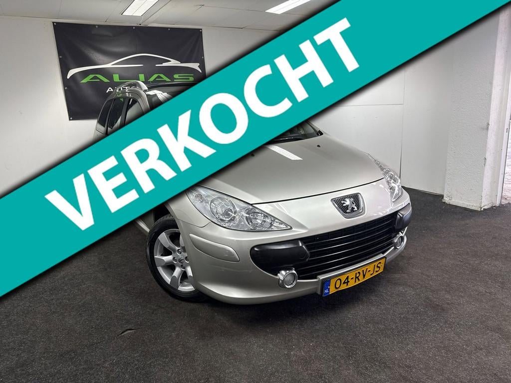 Peugeot 307 SW 2.0-16V Pack - Carplay - Navi -Automaat - Pan, Auto's, 745 kg, Gebruikt, 4 cilinders, 7 stoelen