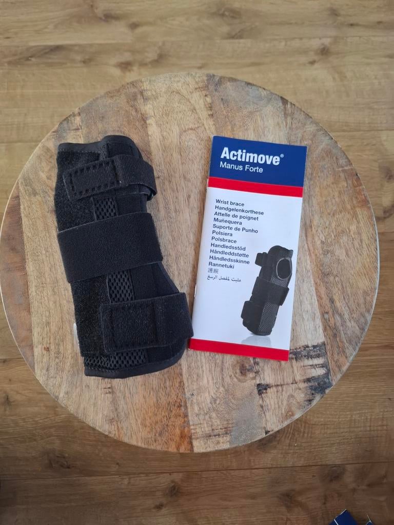 Nieuwe Actimove Manus Forte polsbrace te koop., Ophalen of Verzenden, Nieuw