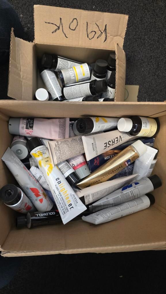 Diverse haarverf zonder verpakking - Professionele kwaliteit, Ophalen of Verzenden, Nieuw, Overige typen