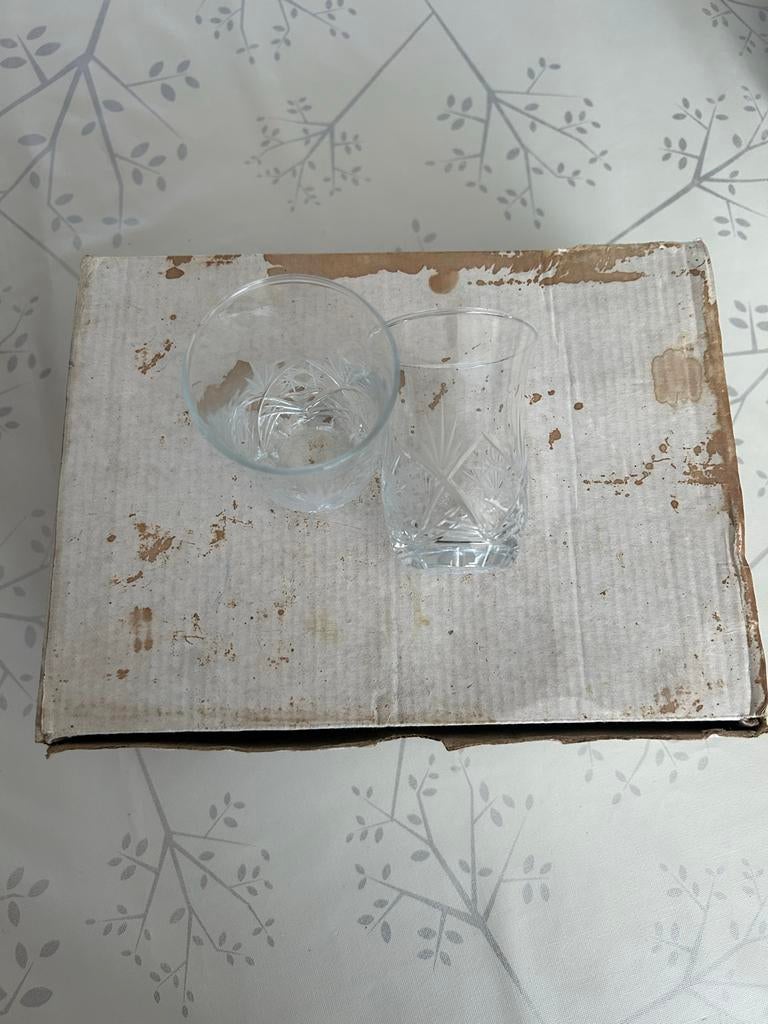 Set van 12 Turkse theeglazen, Ophalen