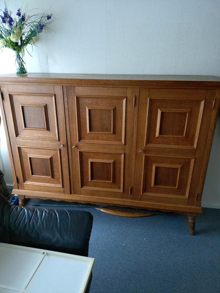 Eikenhouten kussenkast met deuren en lade, Huis en Inrichting, Kasten | Dressoirs, Gebruikt, 150 tot 200 cm, 25 tot 50 cm, Met lade(s)