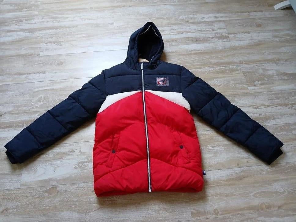 WE Fashion Winterjas Maat 170/176 - Rood/Blauw, Gebruikt, Ophalen of Verzenden, Jas, Jongen