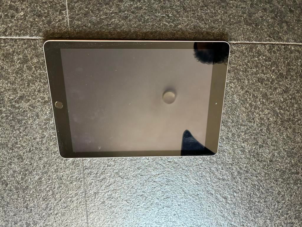 Apple iPad model A1822, Computers en Software, Apple iPads, Overige modellen, 10 inch, 32 GB, Grijs, Ophalen of Verzenden