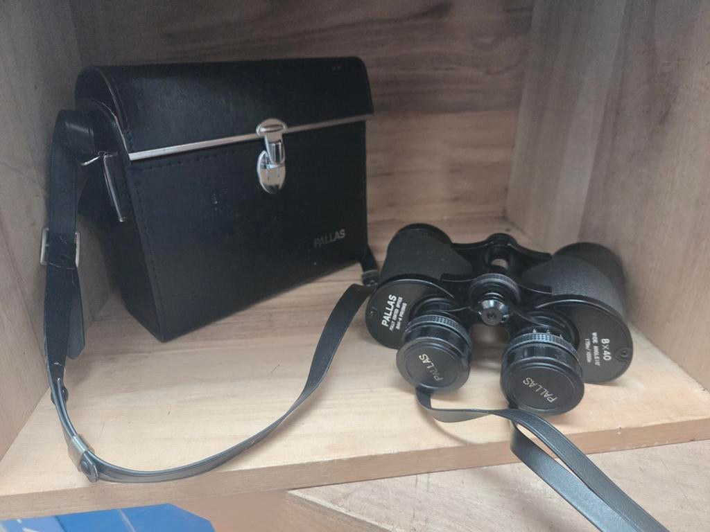 Pallas 8x40 Verrekijker met Tas - Vintage Optiek, Gebruikt, 8 tot 12x, Met hoes of tas, Porro (met knik)