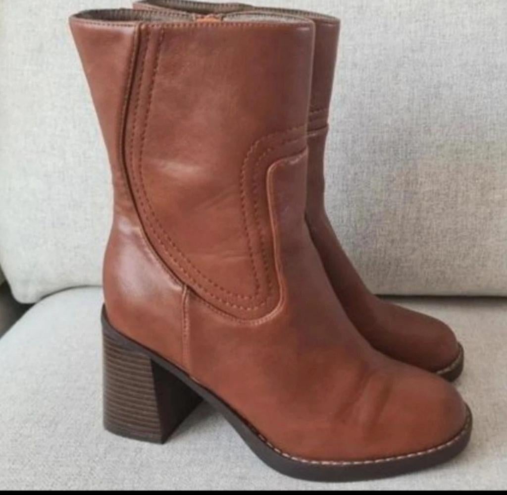 Laarsjes 39 cognac bruin Nova laarzen, Kleding | Dames, Schoenen, Ophalen of Verzenden