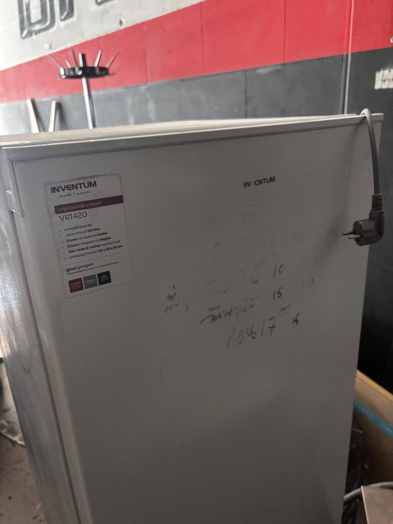 Inventum VR1420 kastmodel vriezer 160 liter - 5 lades, Gebruikt, Minder dan 60 cm, 140 tot 160 cm, Vrijstaand