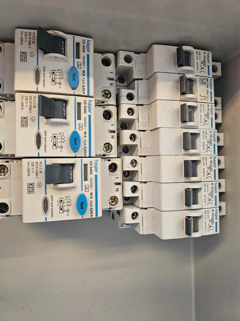 Hager aardlekschakelaars en automaten, Ophalen of Verzenden