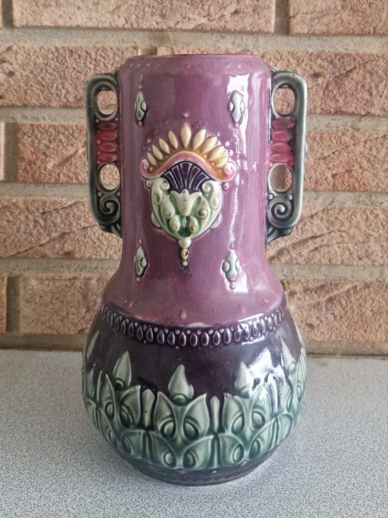 Antieke Jugendstill vaas van majolica, Ophalen