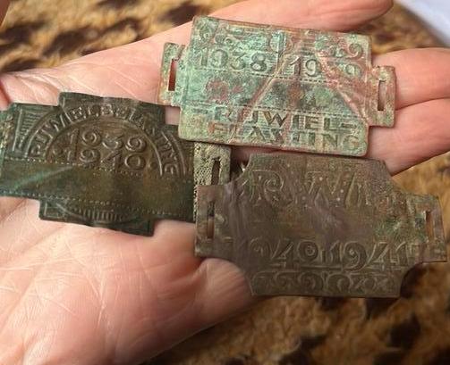 Bodemvondst…3 Oude Rijwielbelasting Plaatjes 1938 t/m 1941, Ophalen of Verzenden