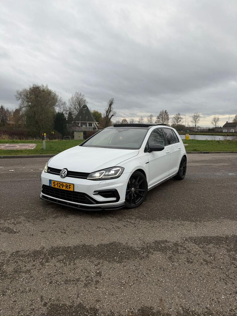 Volkswagen Golf R 2017, Auto's, Volkswagen, Automaat, 4 cilinders, 1984 cc, 310 pk