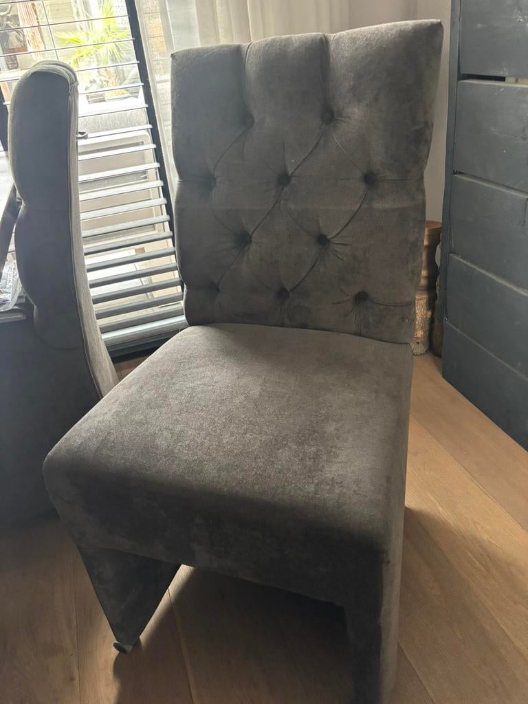 Landelijke eerkamerstoelen grijs met parketwielen, Huis en Inrichting, Stoelen, Overige materialen, Gebruikt, Ophalen of Verzenden