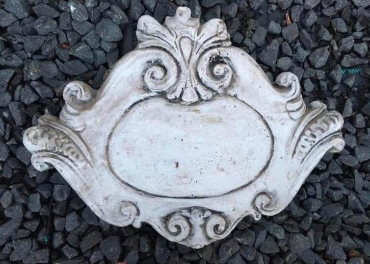 Oude betonnen tuinconsole uniek ornament 42x31cm, Tuin en Terras, Tuinwanddecoratie, Zo goed als nieuw, Ophalen of Verzenden