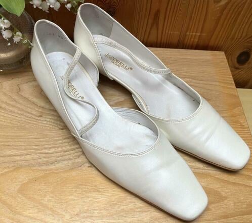 Jacobelli schoenen maat 40, Schoenen met lage hakken, Wit, Ophalen of Verzenden, Zo goed als nieuw